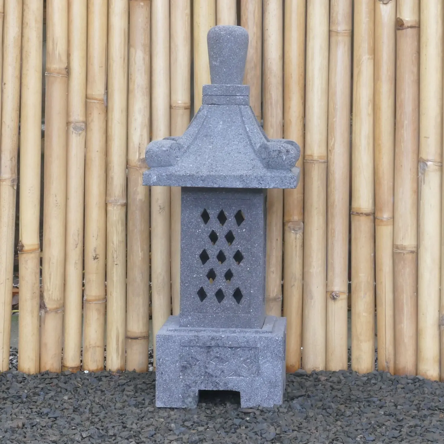  Product image 2 of the product “Japanese style Garden Lantern, made from Andesit Stone. Multipart. 75 cm Height, Roof is 30 cm width. ”